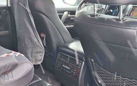 Toyota Land Cruiser 200, 2010 год, 2 600 000 рублей, 14 фотография