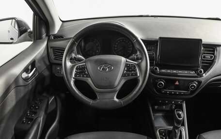 Hyundai Solaris II рестайлинг, 2021 год, 1 399 000 рублей, 12 фотография