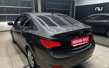 Hyundai Solaris II рестайлинг, 2011 год, 650 000 рублей, 4 фотография
