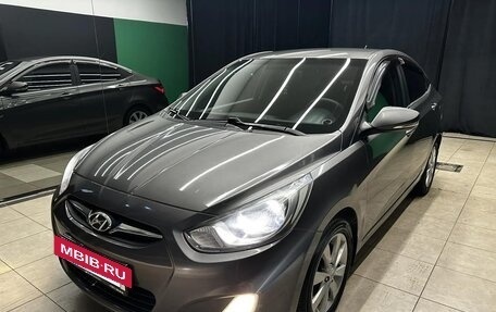 Hyundai Solaris II рестайлинг, 2011 год, 650 000 рублей, 3 фотография