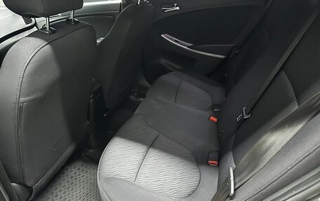 Hyundai Solaris II рестайлинг, 2011 год, 650 000 рублей, 18 фотография