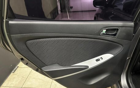 Hyundai Solaris II рестайлинг, 2011 год, 650 000 рублей, 17 фотография