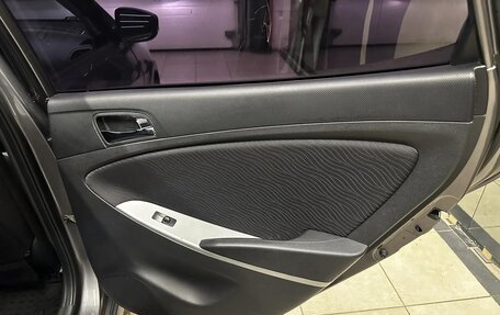 Hyundai Solaris II рестайлинг, 2011 год, 650 000 рублей, 20 фотография