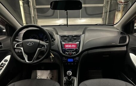 Hyundai Solaris II рестайлинг, 2011 год, 650 000 рублей, 14 фотография