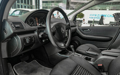 Mercedes-Benz A-Класс, 2012 год, 750 000 рублей, 20 фотография