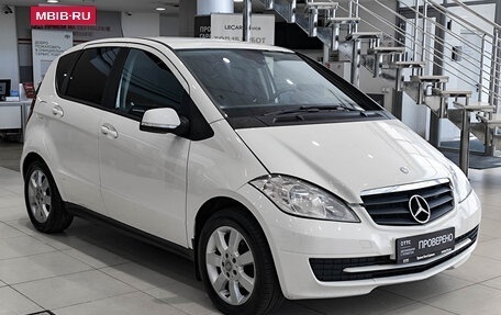 Mercedes-Benz A-Класс, 2012 год, 750 000 рублей, 3 фотография