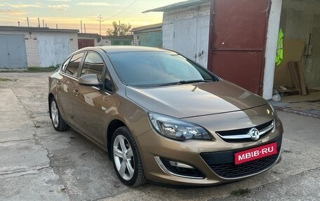 Opel Astra J, 2013 год, 740 000 рублей, 1 фотография