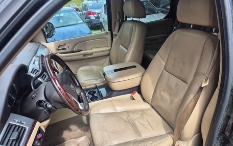 Cadillac Escalade III, 2009 год, 1 800 000 рублей, 22 фотография