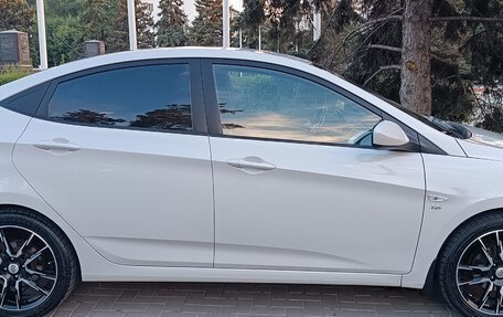 Hyundai Solaris II рестайлинг, 2016 год, 1 325 000 рублей, 4 фотография