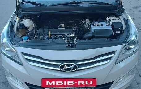 Hyundai Solaris II рестайлинг, 2016 год, 1 325 000 рублей, 30 фотография