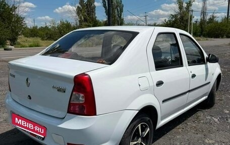 Renault Logan I, 2010 год, 375 000 рублей, 3 фотография