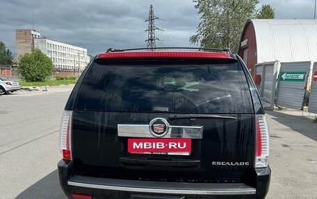 Cadillac Escalade III, 2008 год, 1 789 000 рублей, 2 фотография