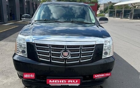 Cadillac Escalade III, 2008 год, 1 789 000 рублей, 5 фотография
