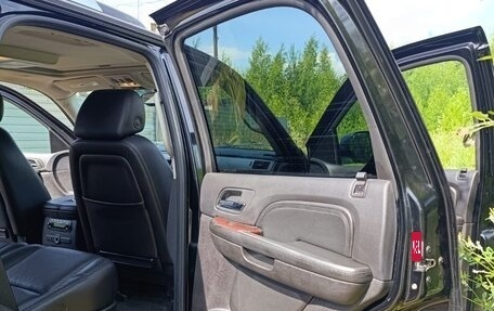 Cadillac Escalade III, 2008 год, 1 789 000 рублей, 10 фотография