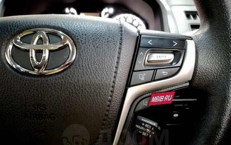 Toyota Land Cruiser Prado 150 рестайлинг 2, 2019 год, 5 150 000 рублей, 18 фотография