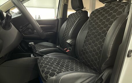 Suzuki Ertiga II, 2023 год, 2 309 000 рублей, 21 фотография