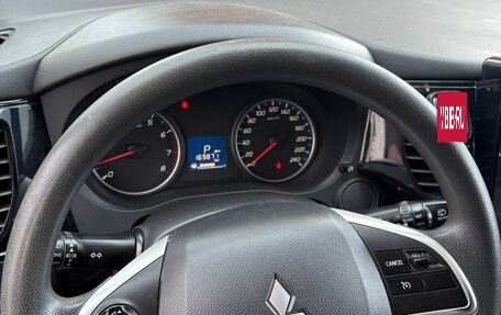 Mitsubishi Outlander III рестайлинг 3, 2012 год, 1 000 000 рублей, 2 фотография