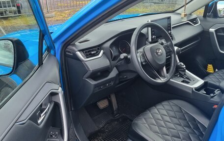 Toyota RAV4, 2021 год, 4 000 000 рублей, 12 фотография