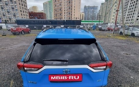 Toyota RAV4, 2021 год, 4 000 000 рублей, 15 фотография