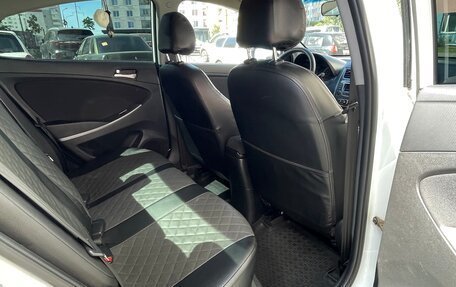 Hyundai Solaris II рестайлинг, 2015 год, 1 100 000 рублей, 8 фотография