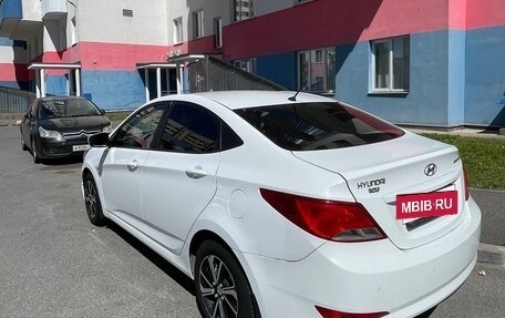 Hyundai Solaris II рестайлинг, 2015 год, 1 100 000 рублей, 10 фотография