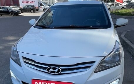 Hyundai Solaris II рестайлинг, 2015 год, 1 100 000 рублей, 11 фотография