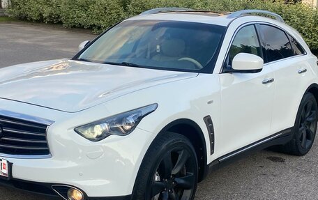 Infiniti FX II, 2012 год, 2 400 000 рублей, 3 фотография