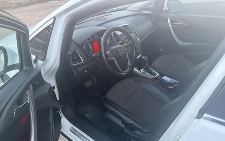 Opel Astra J, 2011 год, 585 000 рублей, 5 фотография