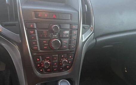 Opel Astra J, 2011 год, 585 000 рублей, 7 фотография