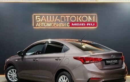 Hyundai Solaris II рестайлинг, 2018 год, 1 385 000 рублей, 7 фотография