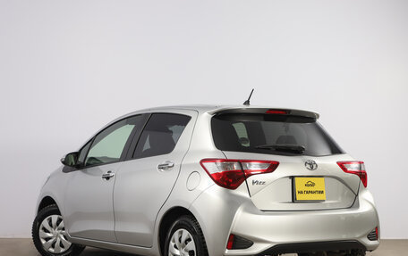Toyota Vitz, 2019 год, 1 249 000 рублей, 5 фотография