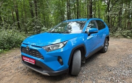 Toyota RAV4, 2021 год, 3 099 000 рублей, 1 фотография