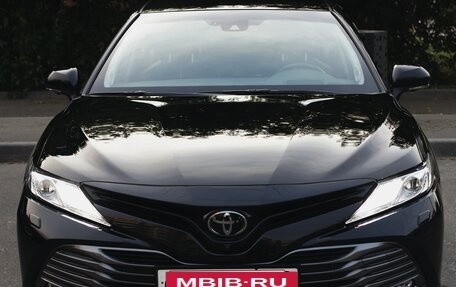Toyota Camry, 2020 год, 3 450 000 рублей, 1 фотография