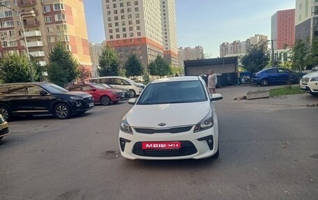 KIA Rio IV, 2018 год, 770 000 рублей, 1 фотография