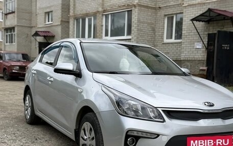 KIA Rio IV, 2017 год, 1 350 000 рублей, 6 фотография