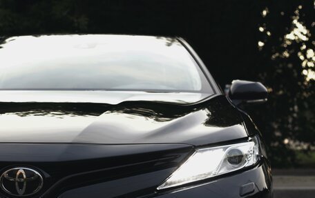 Toyota Camry, 2020 год, 3 450 000 рублей, 4 фотография