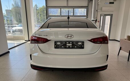 Hyundai Solaris II рестайлинг, 2021 год, 1 650 000 рублей, 5 фотография