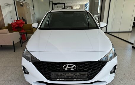 Hyundai Solaris II рестайлинг, 2021 год, 1 650 000 рублей, 2 фотография