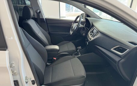 Hyundai Solaris II рестайлинг, 2021 год, 1 650 000 рублей, 14 фотография