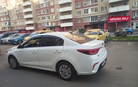 KIA Rio IV, 2018 год, 770 000 рублей, 3 фотография