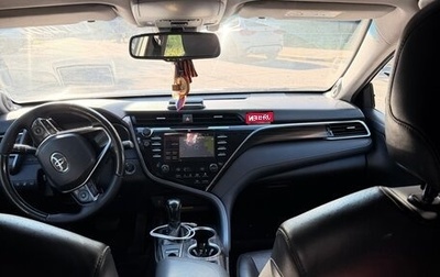 Toyota Camry, 2018 год, 2 550 000 рублей, 1 фотография