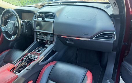Jaguar F-Pace, 2016 год, 1 890 000 рублей, 7 фотография