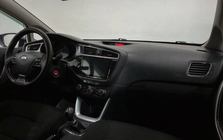 KIA cee'd III, 2015 год, 950 000 рублей, 15 фотография