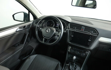Volkswagen Tiguan II, 2019 год, 2 099 000 рублей, 9 фотография