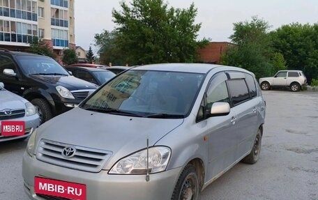 Toyota Ipsum II, 2001 год, 350 000 рублей, 27 фотография