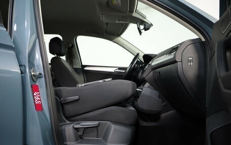 Volkswagen Tiguan II, 2019 год, 2 099 000 рублей, 24 фотография