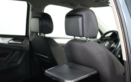 Volkswagen Tiguan II, 2019 год, 2 099 000 рублей, 25 фотография