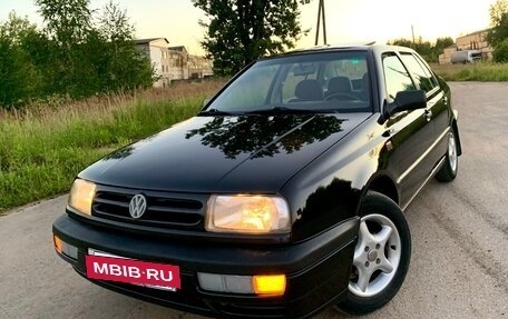 Volkswagen Vento, 1992 год, 422 000 рублей, 8 фотография