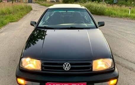 Volkswagen Vento, 1992 год, 422 000 рублей, 5 фотография