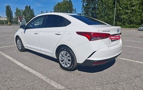 Hyundai Solaris II рестайлинг, 2021 год, 1 800 000 рублей, 3 фотография